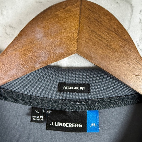 J. Lindeberg Dark Gray Enlarged Logo Performance Golf Polo Mens XL Regular Fit - Picture 3 of 7